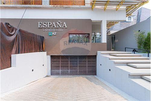 Edificio españa en barrio Las Mercedes, foto 2