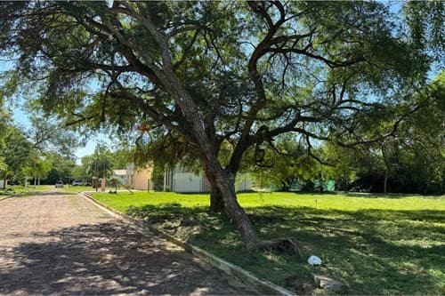 Terreno en Ypacaraí: 360m² para tu hogar ideal — foto 3