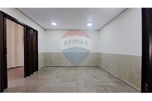 Casa refaccionada en esquina en asuncion — foto 4