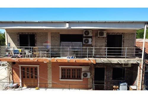Edificio residencial y comercial en venta — foto 2