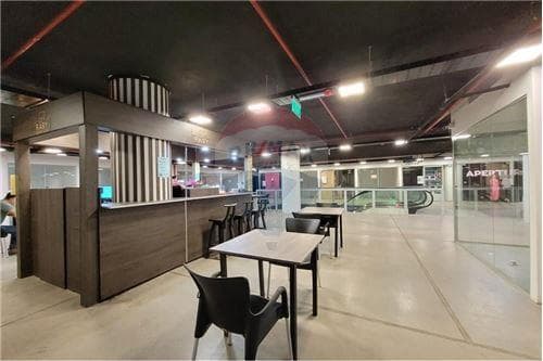 Local comercial m4 — foto 1