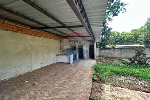 Amplio inmueble - zona Ñemby — foto 2