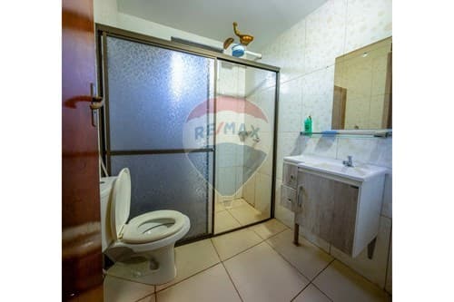 Casa con excelente ubicacion en barrio santa ana, foto 5