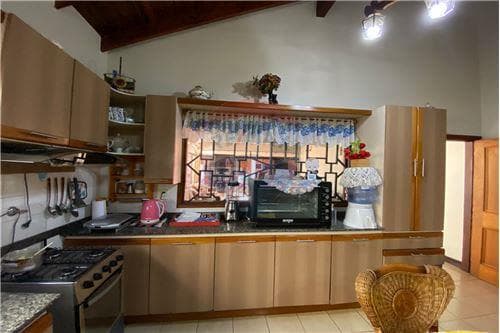 De casa en pleno centro de encarnacion, foto 4