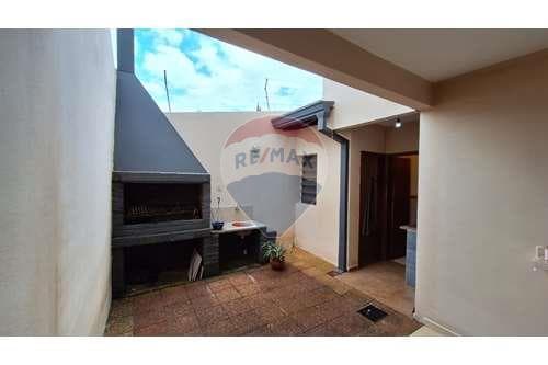 Amplio duplex en venta b* Carmelitas — foto 5