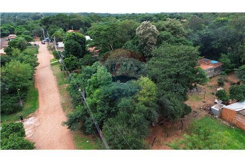 Amplio terreno de 1.629 m², foto 2