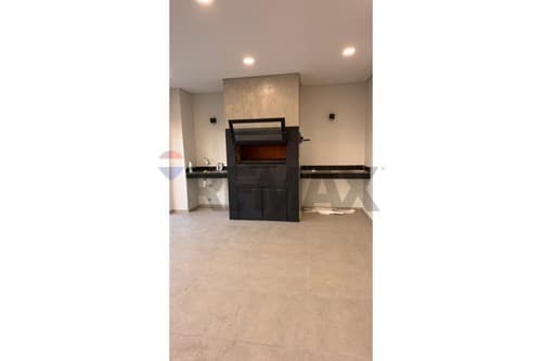 Amplio dpto a estrenar en zona norte