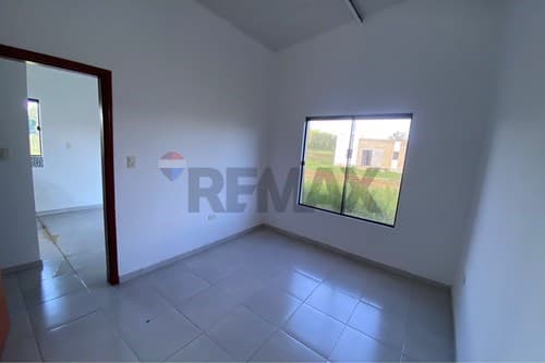 ¡Casa Moderna en Laurelty: Oportunidad en Capiatá! — foto 5