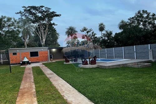 En venta quinta en itaugua