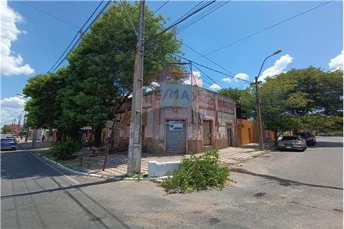De terreno sobre felix bogado en esquina — foto 1