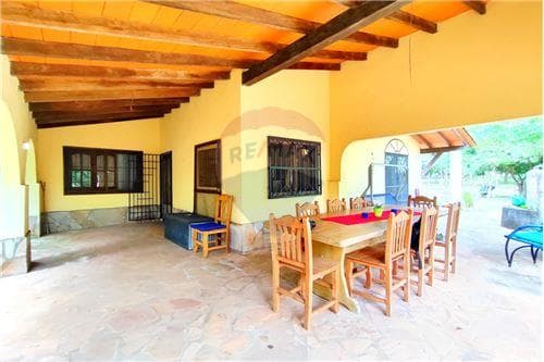 Amplia casa amoblada con arroyo — foto 3