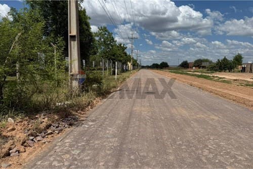 Terreno con frente sobre tres calles titulado — foto 4