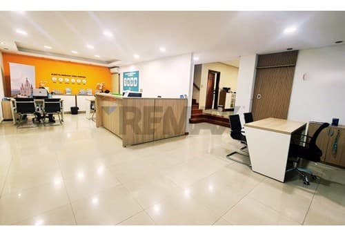 Oficina en alquiler barrio los laureles — foto 3