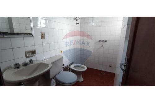 Departamento en VENTA pleno centro Encarnación — foto 4