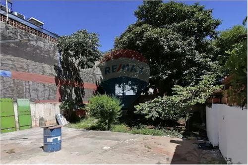 En venta local comercial centro San Lorenzo