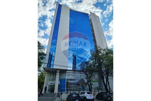 Oficina corporativa en el edificio plaza center