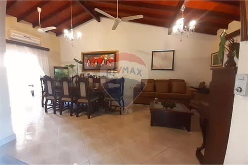 Casa en venta en Barrio San Vicente! — foto 3