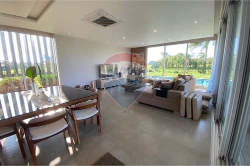 Casa en venta- club de campo agua vista