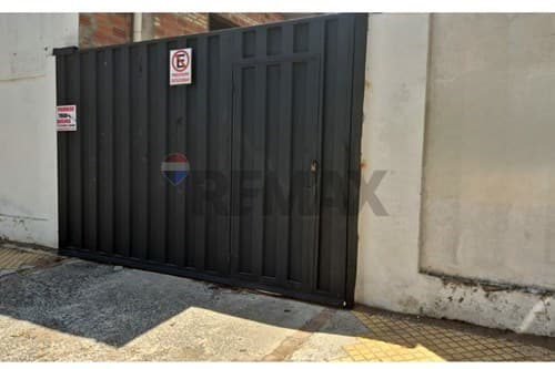 Complejo de tres depósitos zona mercado 4