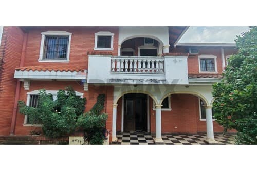 Residencia Clásica en Bella Vista — foto 4