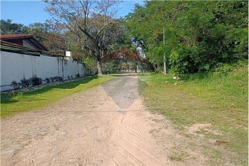 Terreno en esquina Barrio Cristóbal Colon — foto 3