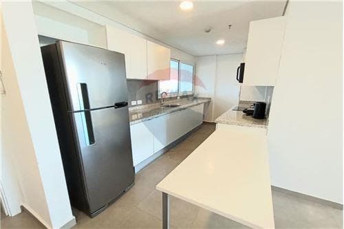 Lujoso departamento amoblado en oferta en venta