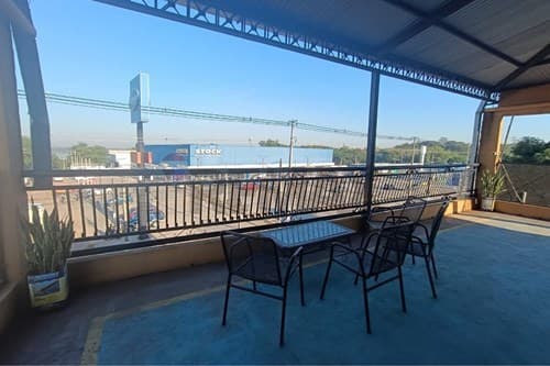 Edificio en venta en San Antonio — foto 3