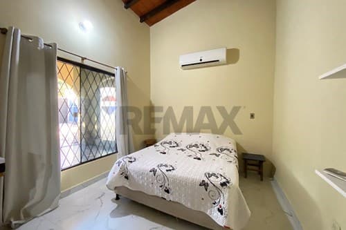 Amplia residencia + depto independiente - Lambaré — foto 4