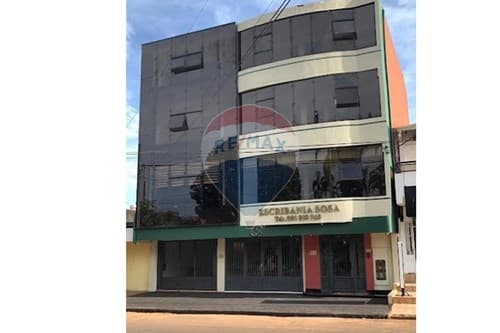 ¡Oficina Moderna en Alquiler en Ciudad del Este!
