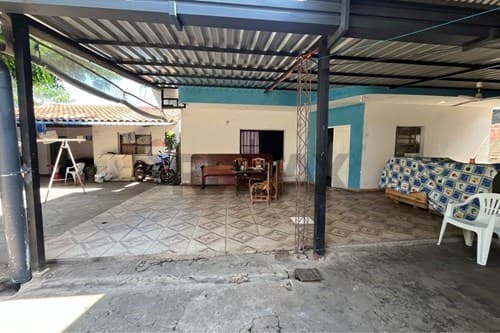 Vendo casa en lambare