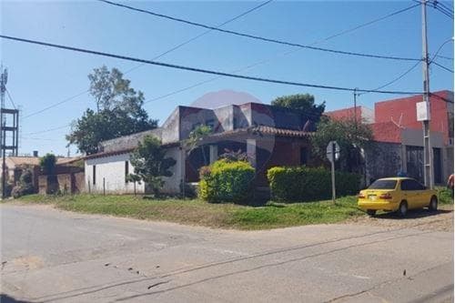 Vendo esquina comercial en fdo zona norte