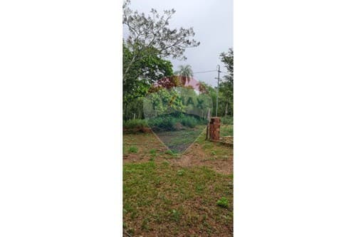 Terreno en la ciudad de Ytu a pasos de un arroyo — foto 2