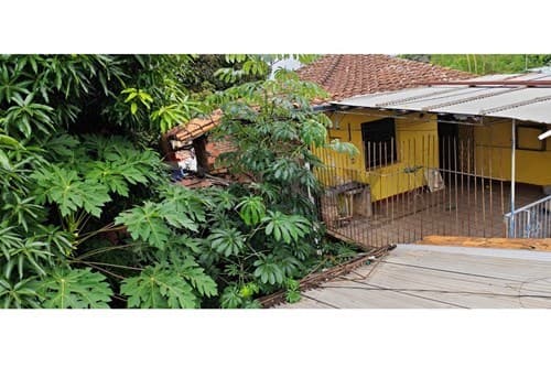 EN VENTA Casa a refaccionar o demoler — foto 2