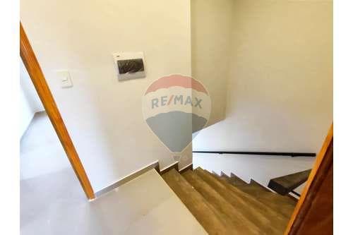 Duplex laurelty, 3 dorm. Con jardin, San Lorenzo