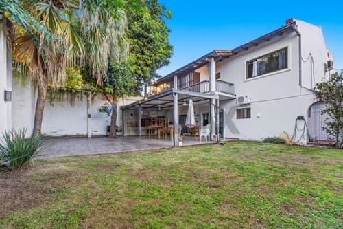 Casa en venta - zona universidad catolica