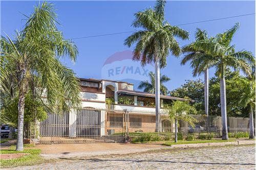 ✨gran propiedad de 2580 m2 en doble esquina en barrio ykua sati✨
