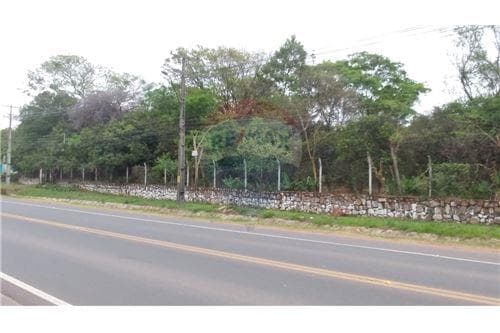 Inversion Importante Terreno sobre la Ruta 3 Limpi