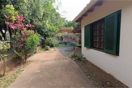 Casa en S Juan del Paraná, 2 hab, amplia céntrica — foto 3