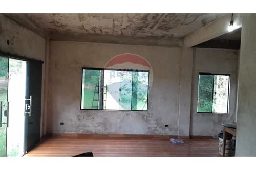 Casa semiterminada - FRAM ITAPÚA — foto 2