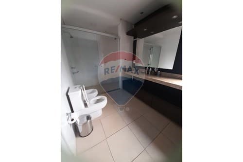 🏡 Elegante Casa Amoblada en venta — foto 3