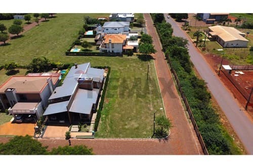 2 terrenos juntos en ayres del este — foto 3