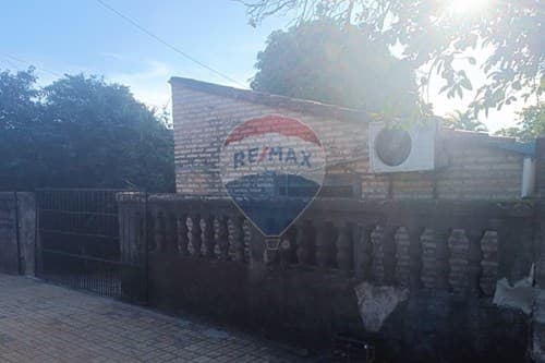 Casa Residencial en venta en Cerrito, Ñemby