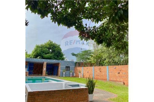 Quinta en Barrio Kennedy, Capiatá — foto 3