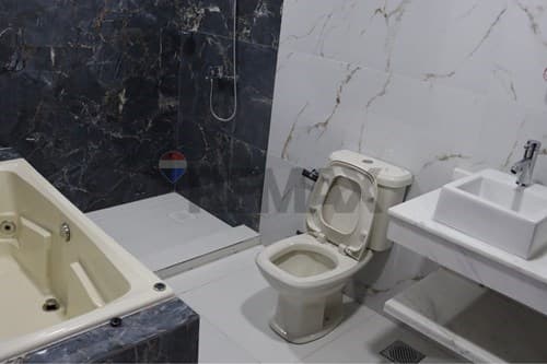 Residencia en Cuarto Barrio Luque — foto 4