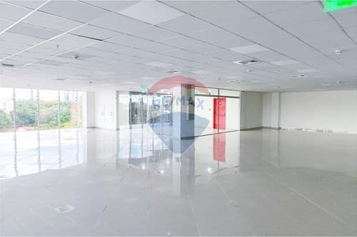 oficina de 485 metros en Villa Morra