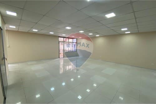 "Oficina Ideal en el Centro de Paraguay: 110 m²" — foto 4