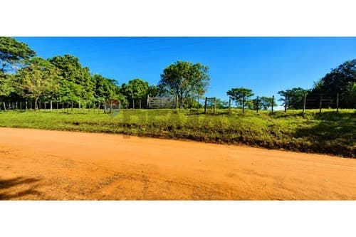Terreno en venta yaguaron camino a paraguari