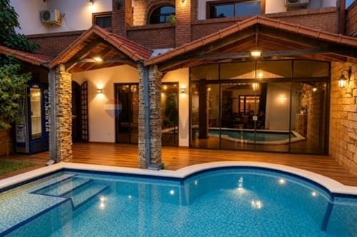 Exclusiva Residencia en Barrio Santa Librada, foto 2