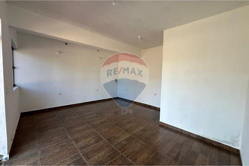 Salón comercial – Capiatá — foto 2
