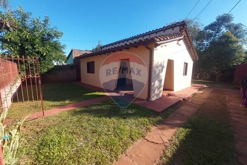 Impresionante Casa Moderna en Villarrica, Guairá